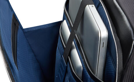 Leicht zugängliche Fronttasche