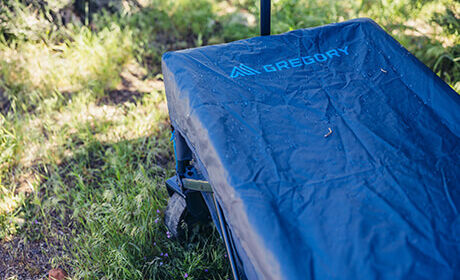 Inklusive Regen- und Sonnenschutzhülle