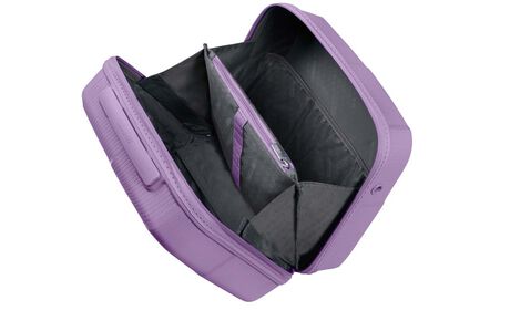 Komplett ausgestatteter Innenraum