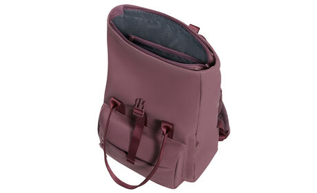 Large main compartment