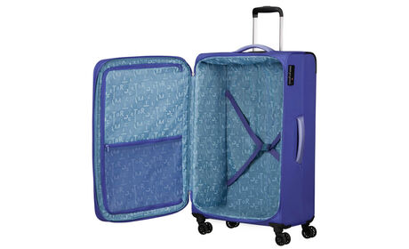 Voll ausgestatteter Innenraum: