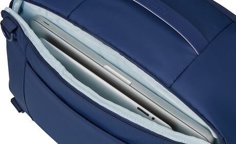 Laptop compartment 14"