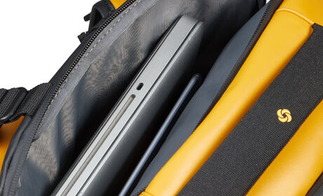 Separates Fach für Laptop und Tablet