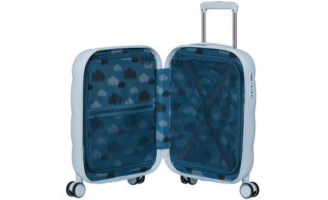 Un sac à dos dans les nuages