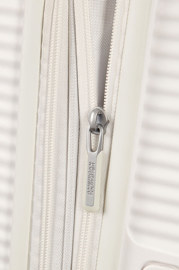 American Tourister Soundbox Spinner Expandable 55cm Pure White