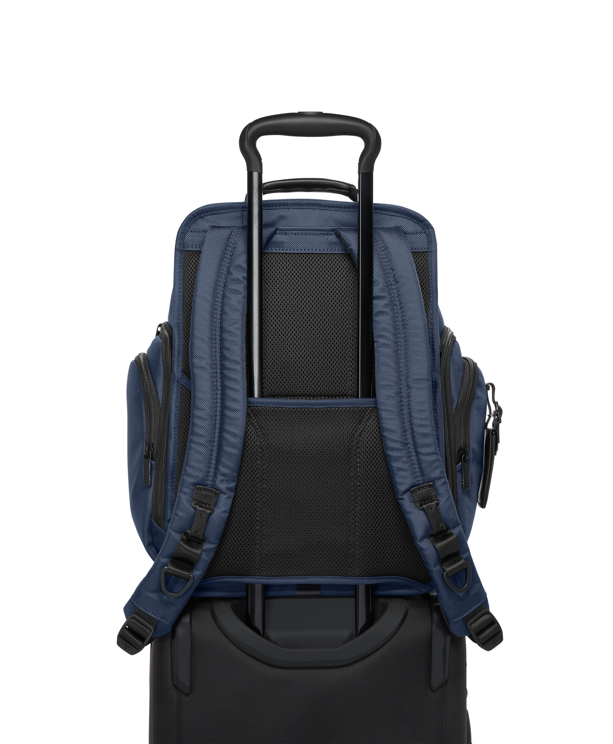 Alpha Tumi brief pack