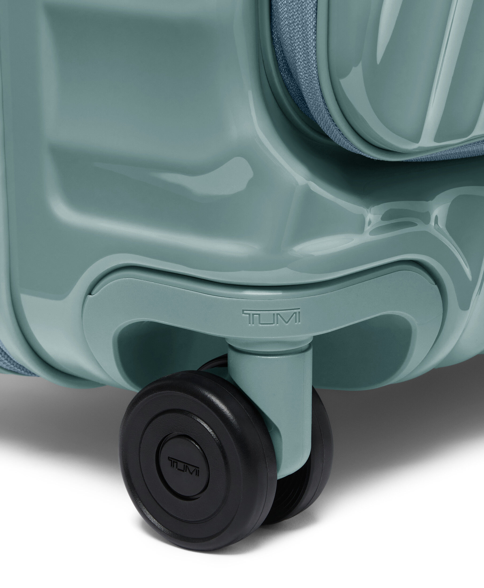 19 Degree Front Access Trolley mit 4 Rollen Erweiterbar 66 cm | TUMI Aufgabegep&auml;ck &ndash; M Front Access Expandable