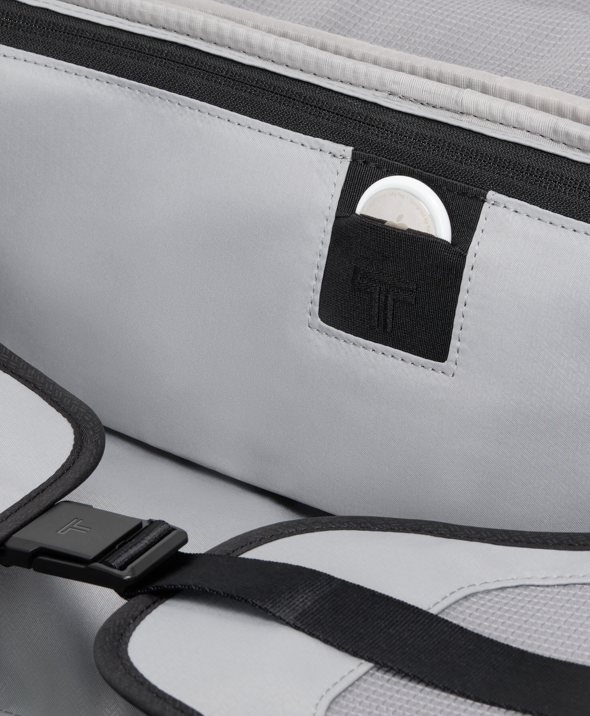 TUMI Dual Access Expandable Carry-On 55 cm